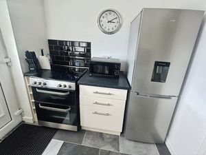 Photo 7- click for photo gallery